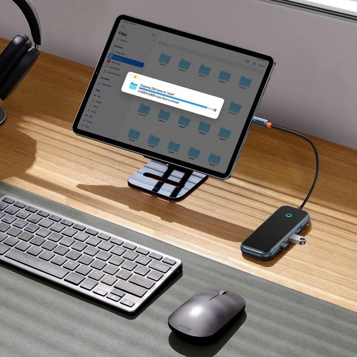 Produktbild Baseus AcmeJoy 4-Port Type-C HUB AdapterType-C to USB3.0*3+Type-C PD&Data *1Dark Gray (USB-C, 4 Ports)