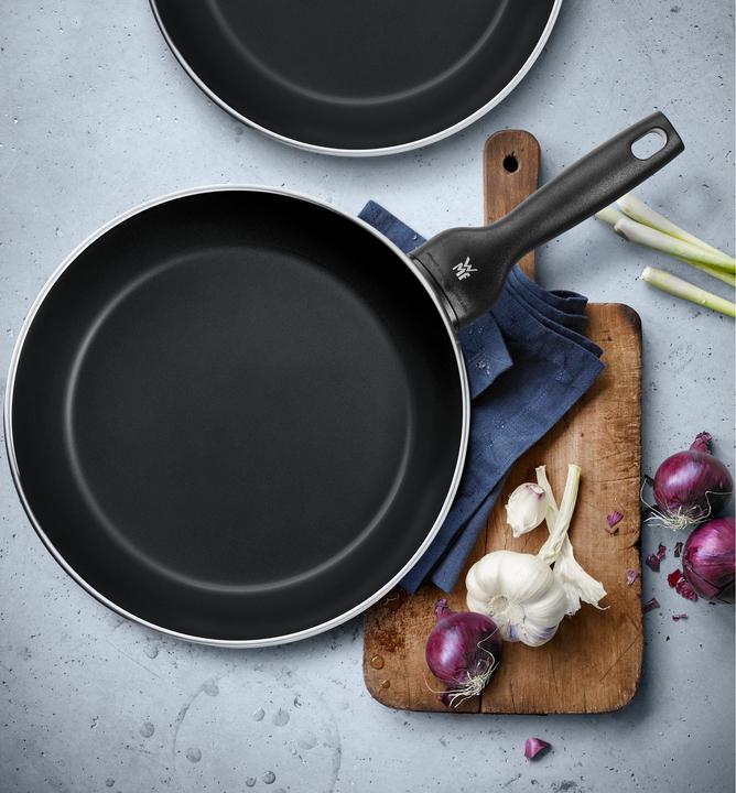 Actual product image WMF CeraDur Professional (28 cm, Frying pan, Stainless steel)