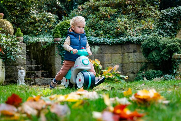 Actual product image Falk Toys Strada Early Years Scooter