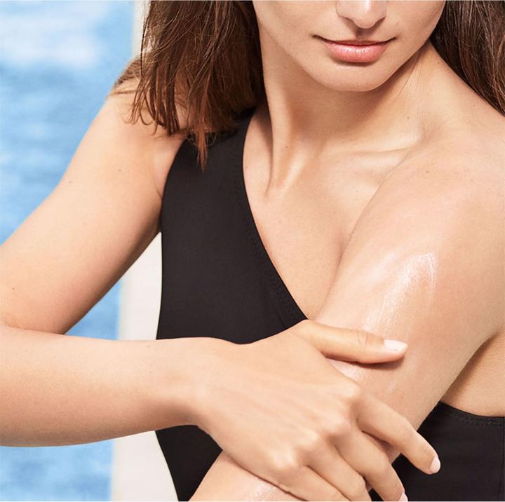 Produktbild Shiseido Clear Suncare Stick (Sonnenspray, SPF 50+, 20 g)