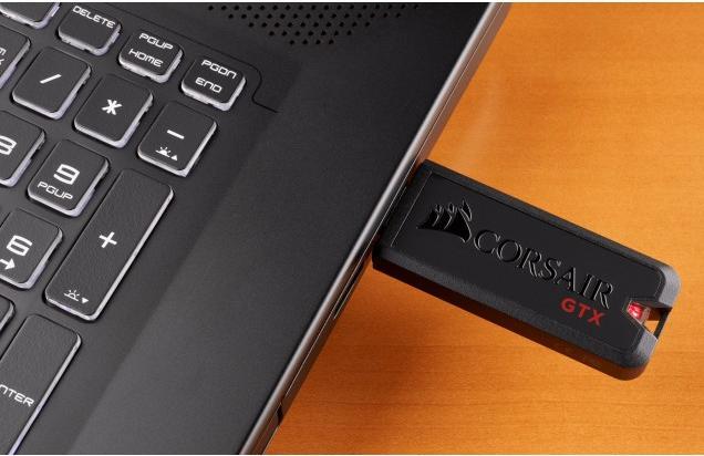Produktbild Corsair Flash Voyager GTX (256 GB, USB-A)