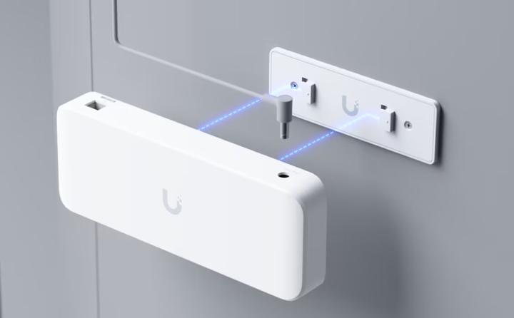 Immagine prodotto Ubiquiti Ultra 60W (8 Porti)