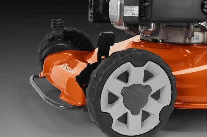 Actual product image Husqvarna LC 353AWD (Petrol)
