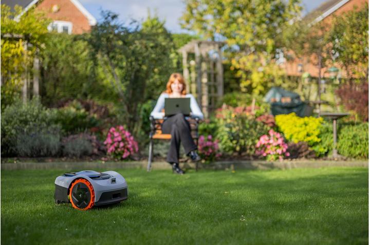 Produktbild Segway-Navimow i105E (500 m², Ohne Begrenzungskabel)