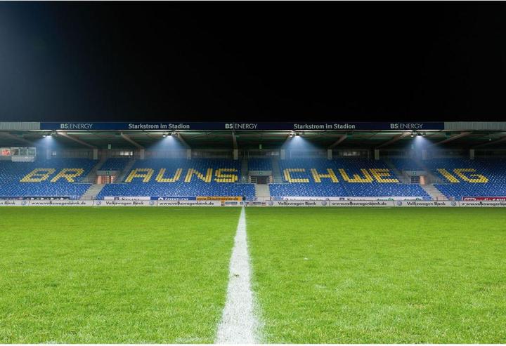 Image du produit Eintracht Braunschweig Tribune Panorama (384 x 260 cm)