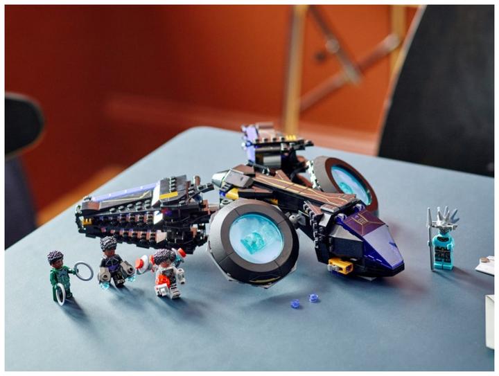 Actual product image LEGO Shuri's Sunbird (76211, LEGO Marvel)