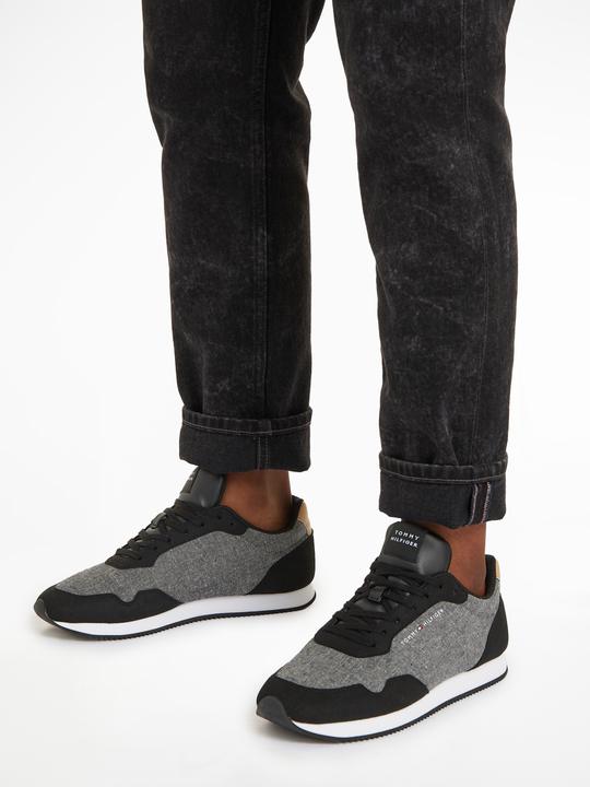 Actual product image Tommy Hilfiger Lo Runner Mix Chambray men's shoes (40)