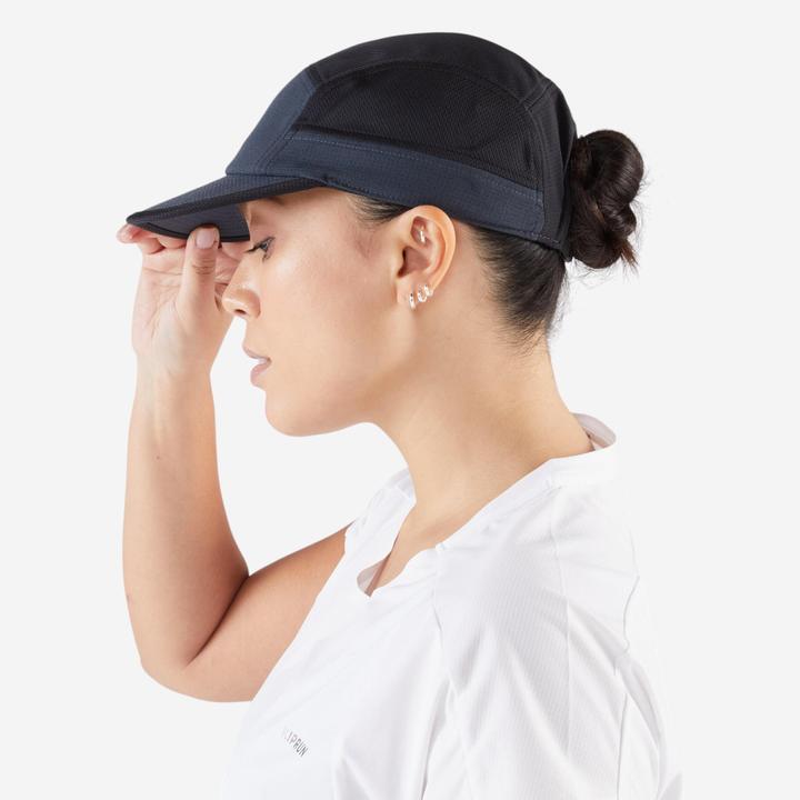 Image du produit Kiprun Casquette running homme femme - 5 panneaux noir carbon gris