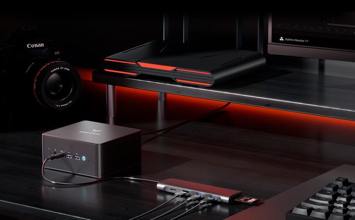 Immagine prodotto Minisforum UM890 Pro (AMD Ryzen 9 8945HS, 64 GB, 1000 GB)