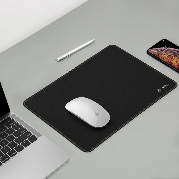 Actual product image Aukey KM-P1 GAMING MOUSEPAD 35x25cm WATERPROOF (M)