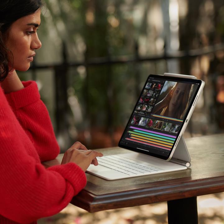 Productafbeelding Apple iPad Pro 2021 (3e generatie) (Alleen WLAN, 11", 2000 GB, Zilver)
