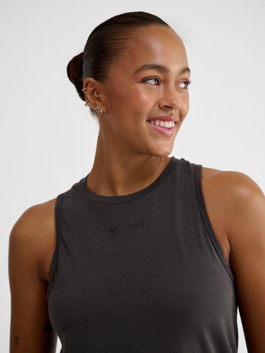 Actual product image hummel hmlMT VANJA TOP (M)