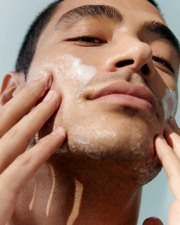 Actual product image NIVEA Derma Skin Clear (Gel, 150 ml)