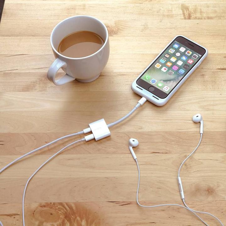 Actual product image Belkin RockStar (Lightning, 2 x Lightning)