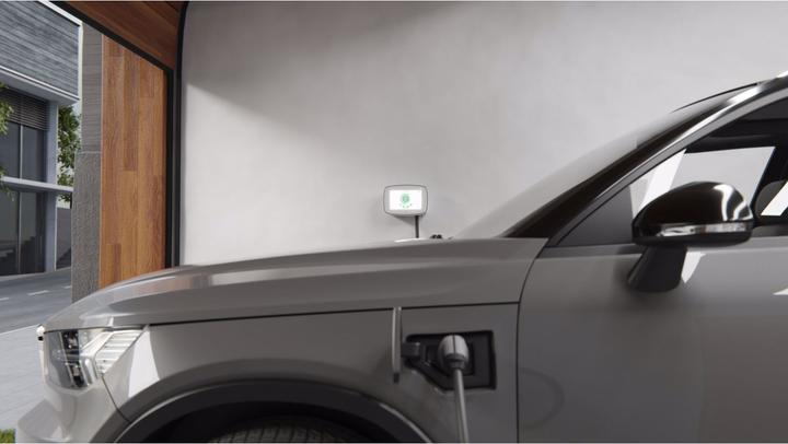 Actual product image Wallbox Commander 2 22kW, Type 2, 5m cable (Type 2, 22 kW, 32 A)