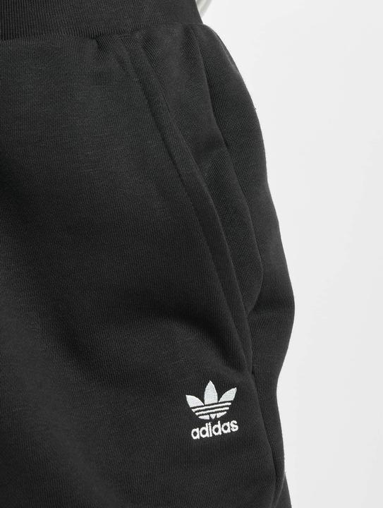 Image du produit adidas Originals Cuffed Pants (32)