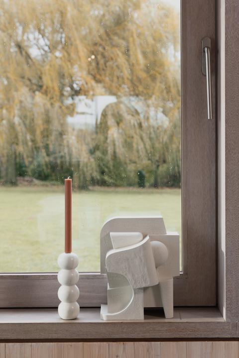 Actual product image Zuiver Rome Candle Holder Marble White (8 x 8 x 24 cm)