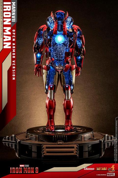 Actual product image Hot Toys Iron Man 3 diorama 1/6 Iron Man Mark VII (Open Armour Version) 32 cm