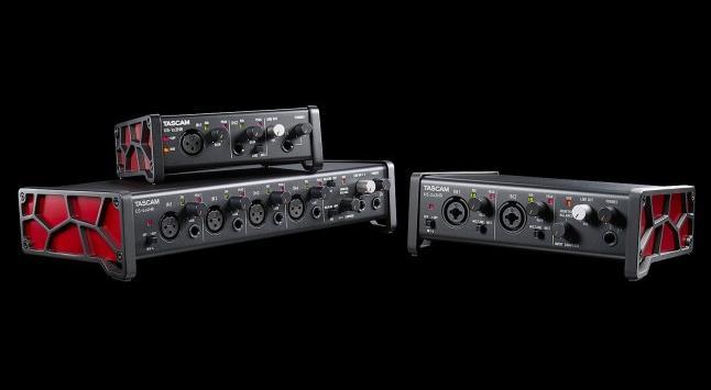 Produktbild Tascam US-4x4HR (USB)