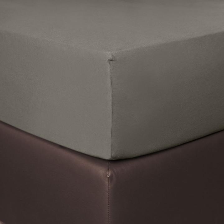 Beige, Taupe