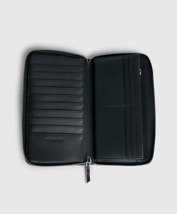 Actual product image Calvin Klein Ck Must XL Zip Around Wallet