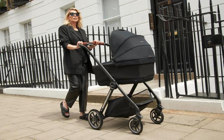 Actual product image Silver Cross Reef First Bed Folding Carrycot - Orbit