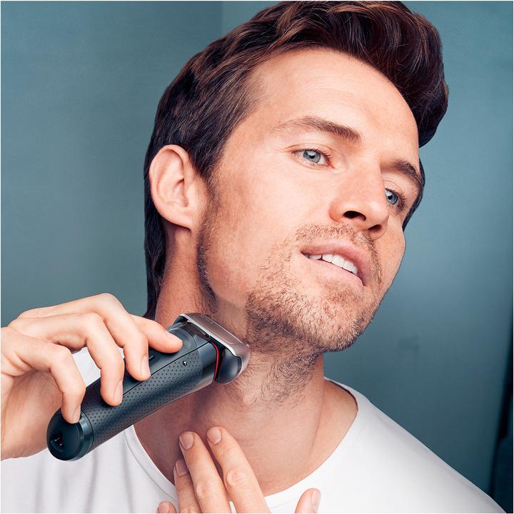 Actual product image Braun Series 8 836cc Next Generation Electric Shaver