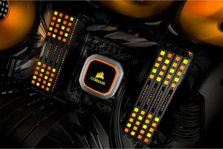 Actual product image Corsair Dominator Platinum RGB (4 x 8GB, 3600 MHz, DDR4-RAM, DIMM)