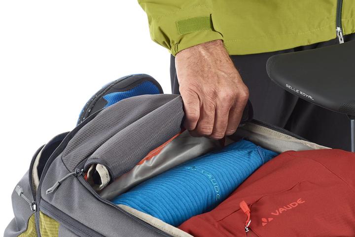 Actual product image Vaude Karakorum Pro (65 l, Luggage carrier bag)