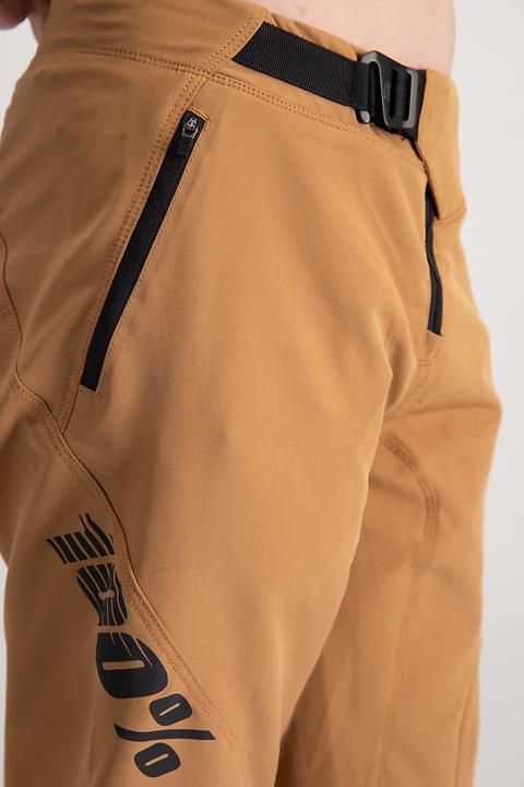 Produktbild 100% Airmatic Herren Bikeshort (L, W34)
