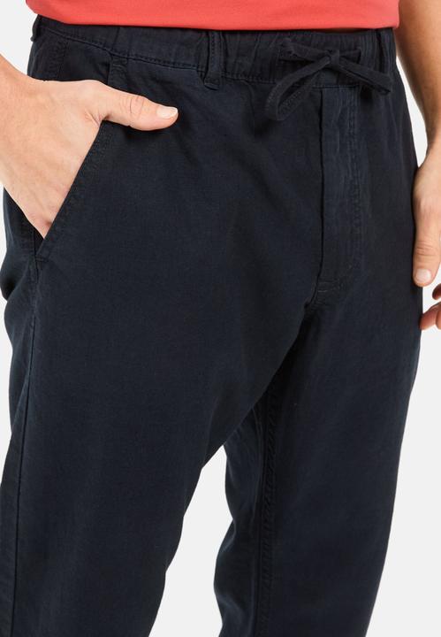 Actual product image Camel Active Chinohose mit Kordelzug aus einem Leinenmix (38)