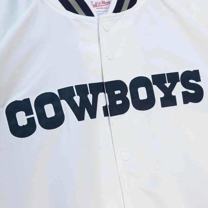 Actual product image Mitchell & Ness M&N Lightweight Satin Varsity Veste - Dallas Cowboys blanc (S)