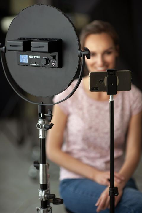 Actual product image Newell Air Artha (Studio light)