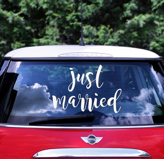Actual product image Partydeco Car sticker Just Married