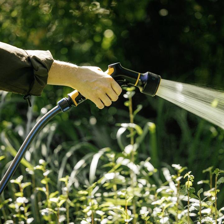 Produktbild Fiskars Sprühpistole, 3 Funktionen, Stufenlos regelbarer Durchfluss, Mit Frontregler und Ein/Aus-Ver