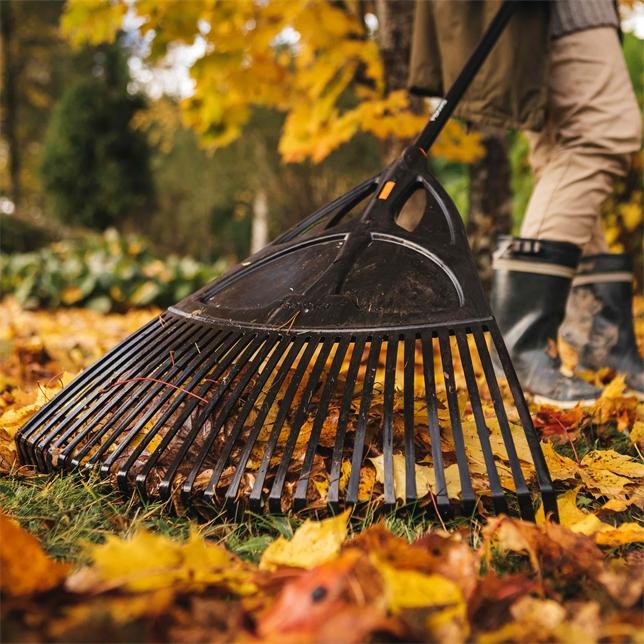 Produktbild Fiskars Solid Laubbesen XL