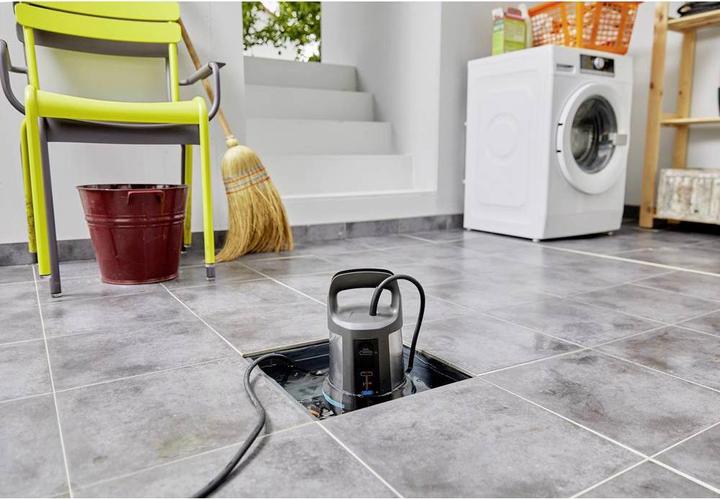 Actual product image Gardena Submersible pump 11000 Aquasensor (Clear water pump)