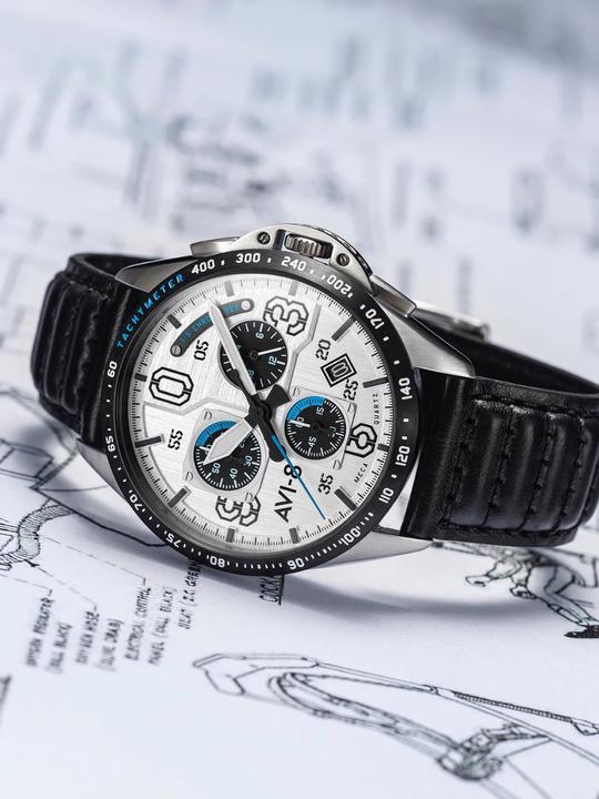 Actual product image AVI-8 AV-4077-01 P-51 Mustang Chronograph 43mm 5ATM (Analogue wristwatch, 43 mm)