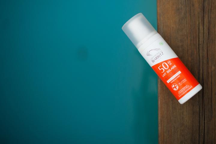 Actual product image Laboratoires de Biarritz Sun Milk (Suntan lotion, SPF 50, 100 ml, 168 g)