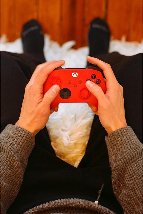 Produktbild Microsoft Xbox Wireless Controller - Pulse Red (PC, Xbox One X, Xbox Series X, Xbox One S, Xbox Series S)