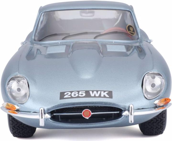 Actual product image Bburago Jaguar E Coupe