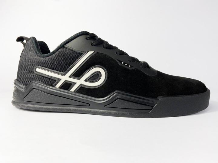 Produktbild Öus Skateschuhe Arquitetonico all black essencial (45)