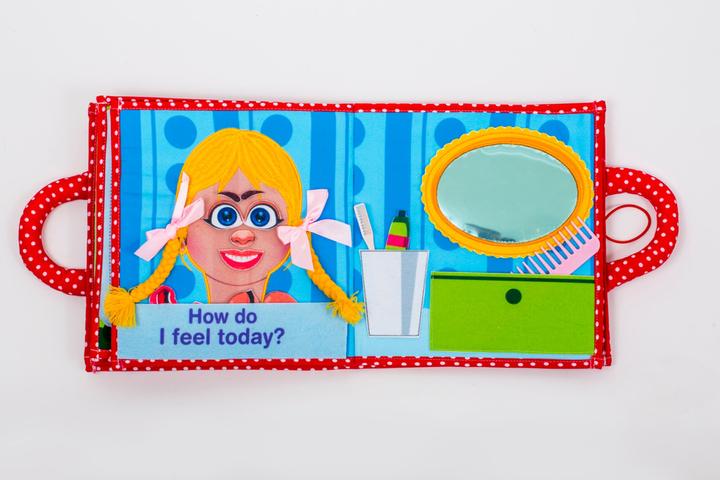 Produktbild Piqipi Quiet Book Stoffbuch Girl Edition (Multilingual)