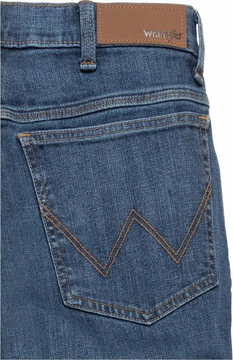 Actual product image Wrangler Authentic Straight (W34/L32)