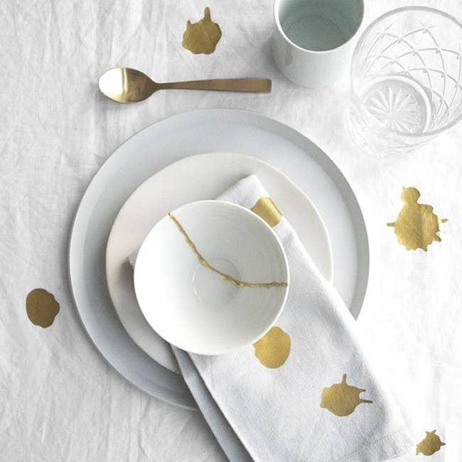 Actual product image Humade ReMarke DIY Flecken zum Aufbügeln Gold 16 Stk. (16 x)
