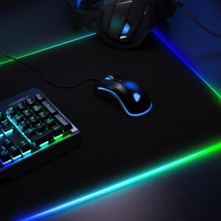 Produktbild Titanwolf RGB Gaming Mauspad, Mausmatte 900 x 400 mm, verbessert Präzision & Geschwindigkeit, Icon rot (XL)