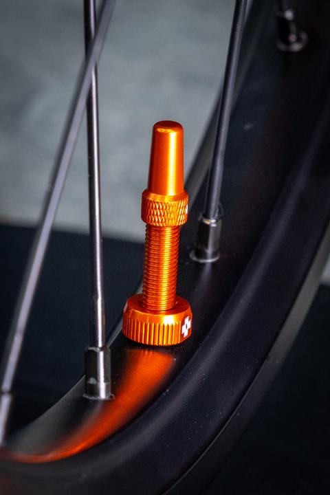 Produktbild Muc-Off V2 Tubeless Ventil Kit 44mm