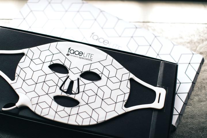 Actual product image Rio Antiaging device LED face mask