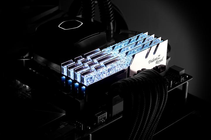 Actual product image G.Skill Trident Z Royal (2 x 8GB, 4266 MHz, DDR4-RAM, DIMM)