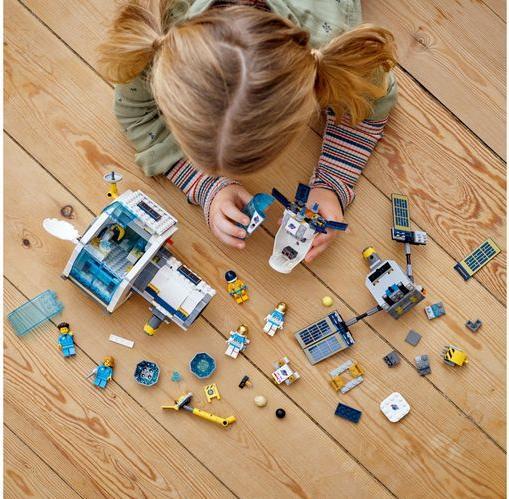 Image du produit LEGO Station spatiale lunaire (60349, LEGO City)